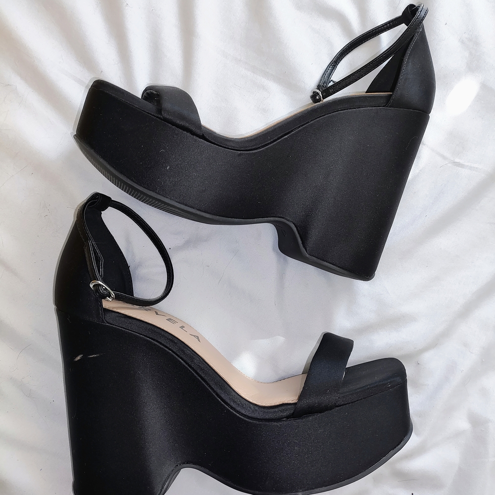 Black Platform Wedge Sandals